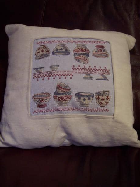 Cups and bowls cushion